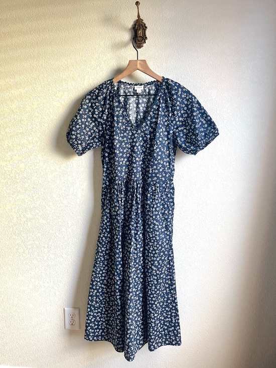 J. Crew Dresses & Skirts - J. Crew Navy Blue Floral Midi Dress